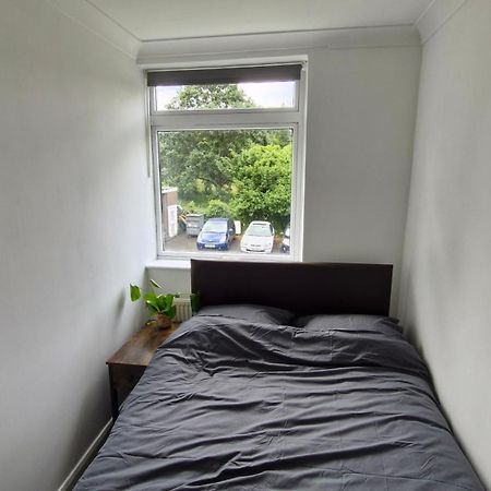 Bright Spacious Airy 2 Bed Flat Stadtteil Stadtteil Ealing Exterior foto