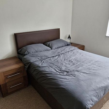 Bright Spacious Airy 2 Bed Flat Stadtteil Stadtteil Ealing Exterior foto